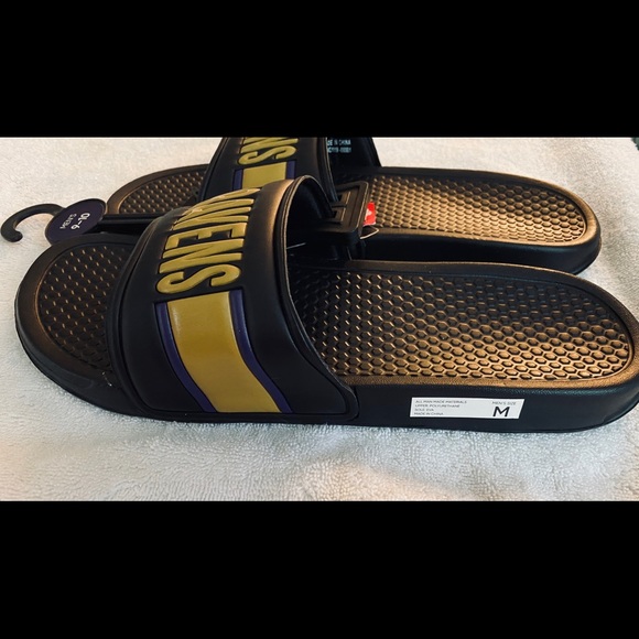 BRAND NEW Super High Quality RAVENS Sandals By NFL - Box 36 - Picture 2 of 3